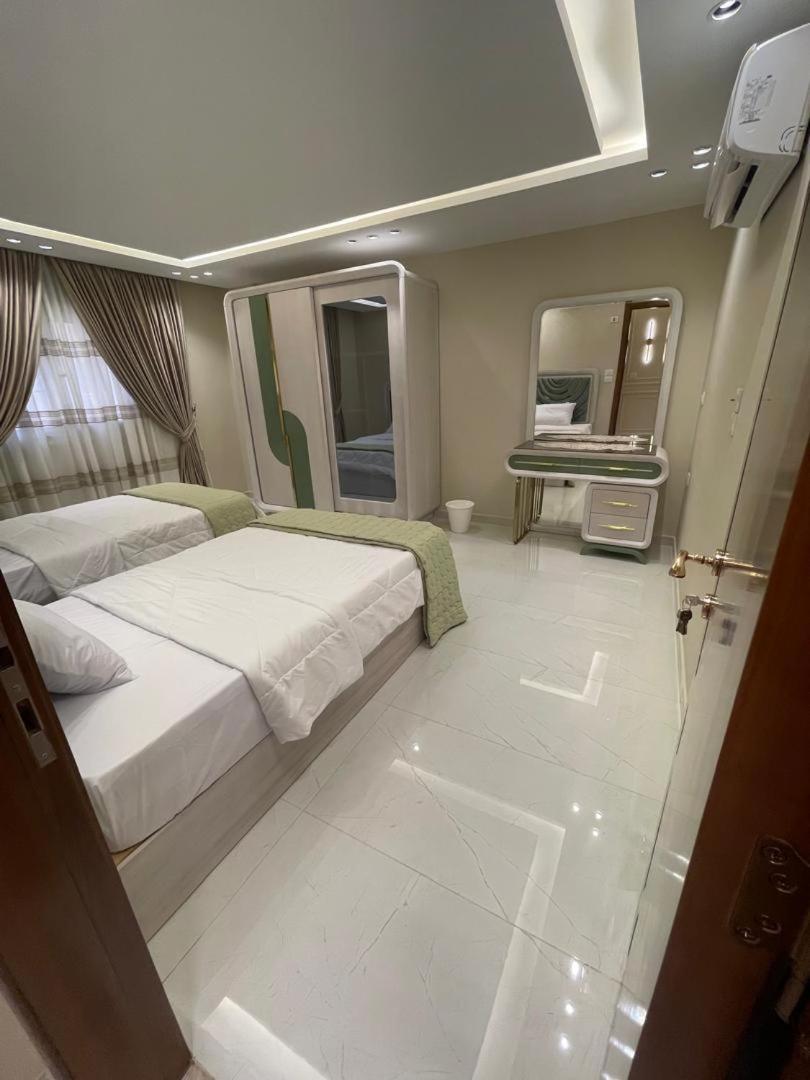 Egd-ab-13 A 3 Bedroom In Nasr * Il Cairo