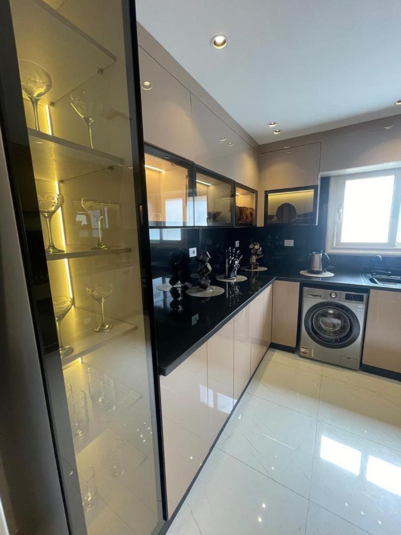 Egd-ab-13 A 3 Bedroom In Nasr Apartment *